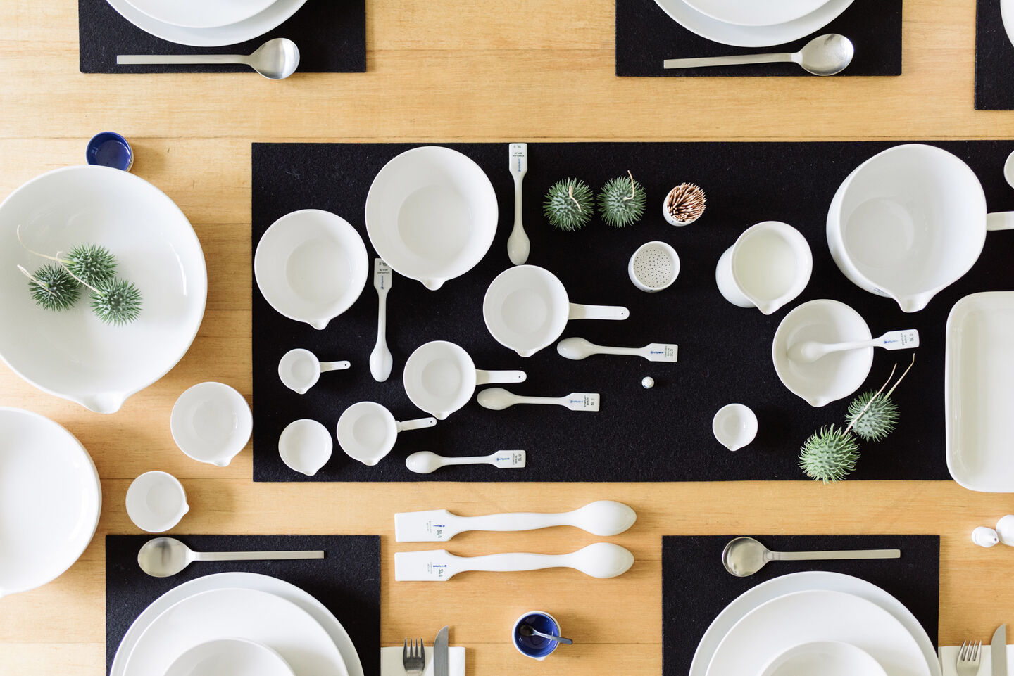 KPM-Lieblingsstücke: So sieht die Sammlung von Karin Wudtke aus Ein gedeckter Tisch mit KPM-Porzellan der Serien LAB und URBINO