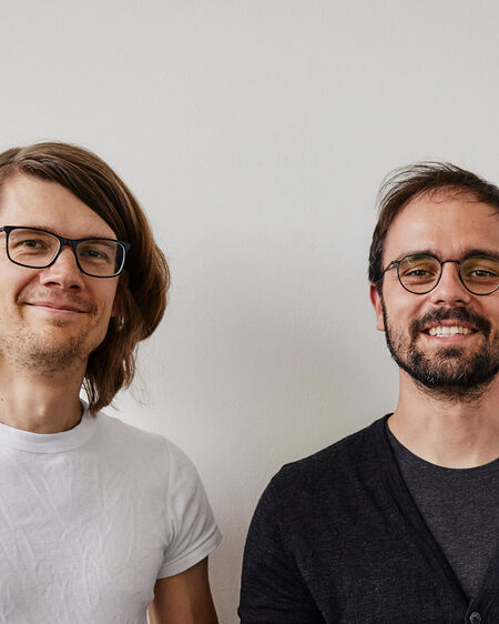 Portrait photo of Paul Günther and Thomas Kirchner, the founders of the Proglove start-up