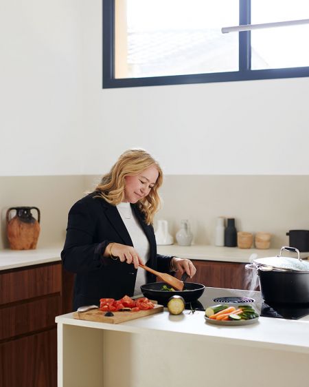 Karine Candice Köng cooks at Bora Pure