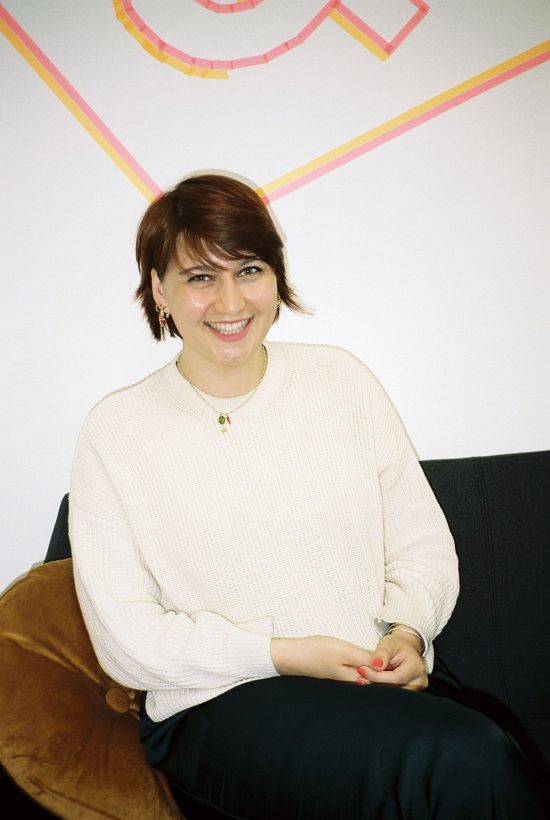 &Töchter Verlegerinnen im Interview Porträt Verlegerin Elena Straßl